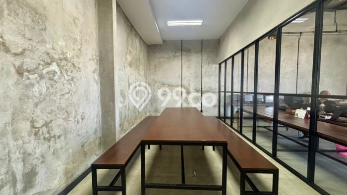 Kesempatan Langka! Vila di , Ukuran 466m2m², Posisi Premium dekat dengan beragam kebutuhan Kesempatan Langka! Vila di , Ukuran 466m2m², Posisi Premium dekat dengan beragam kebutuhan