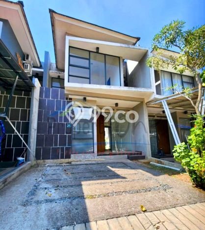 Rumah Strategis Modern Lb 61m2 di Serpong, Tangerang Selatan Rumah Strategis Modern Lb 61m2 di Serpong, Tangerang Selatan
