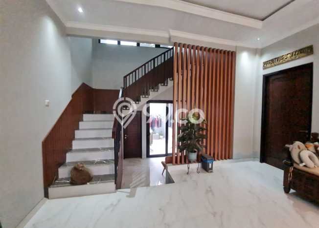 Hunian Mewah Dijual LT 245m2 di BSD, Tangerang Selatan Hunian Mewah Dijual LT 245m2 di BSD, Tangerang Selatan