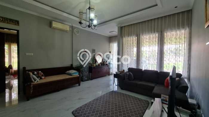 Hunian Mewah Dijual LT 245m2 di BSD, Tangerang Selatan Hunian Mewah Dijual LT 245m2 di BSD, Tangerang Selatan