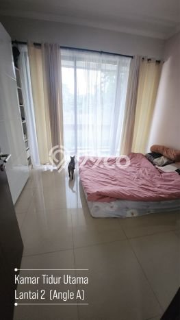 Hunian Mewah Siap Huni LT 144m2 di BSD, Tangerang Selatan Hunian Mewah Siap Huni LT 144m2 di BSD, Tangerang Selatan