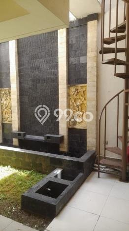 Rumah Mewah Siap Huni LT 135m2 di Serpong Utara, Tangerang Selatan Rumah Mewah Siap Huni LT 135m2 di Serpong Utara, Tangerang Selatan