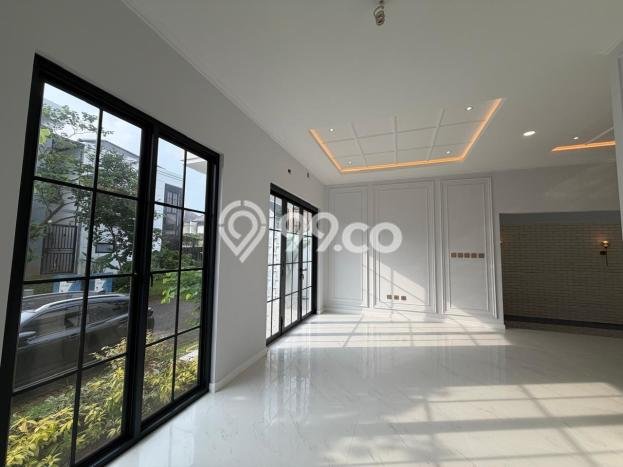 Rumah Mewah Siap Huni LT 142m2 di BSD, Tangerang Selatan Rumah Mewah Siap Huni LT 142m2 di BSD, Tangerang Selatan