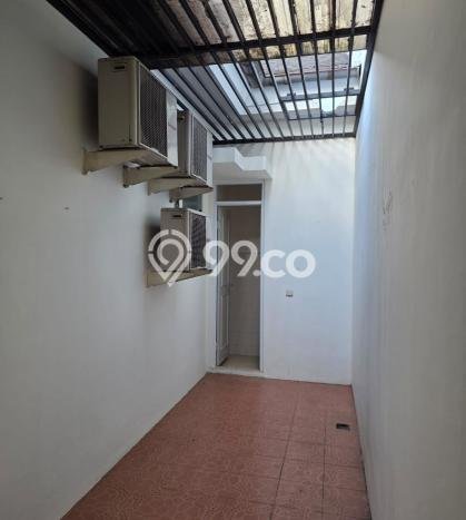 Siap Huni Hunian Elit 4 Kamar di BSD Dekat ke Mana Pun Siap Huni Hunian Elit 4 Kamar di BSD Dekat ke Mana Pun