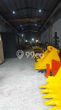 Gudang Premium Kawasan Terusan Buah Batu, Luas 500m², Area Bisnis, Tingkat Keramaian Tinggi Gudang Premium Kawasan Terusan Buah Batu, Luas 500m², Area Bisnis, Tingkat Keramaian Tinggi