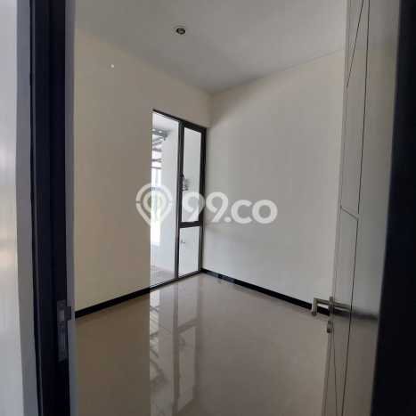 Jarang Ada! Rumah Kontrakan 2 Kamar Nyaman Siap Huni Taman Kopo Indah Jarang Ada! Rumah Kontrakan 2 Kamar Nyaman Siap Huni Taman Kopo Indah