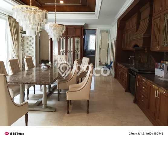 Rumah Eksklusif Siap Huni LT 850m2 di Batununggal, Bandung Rumah Eksklusif Siap Huni LT 850m2 di Batununggal, Bandung