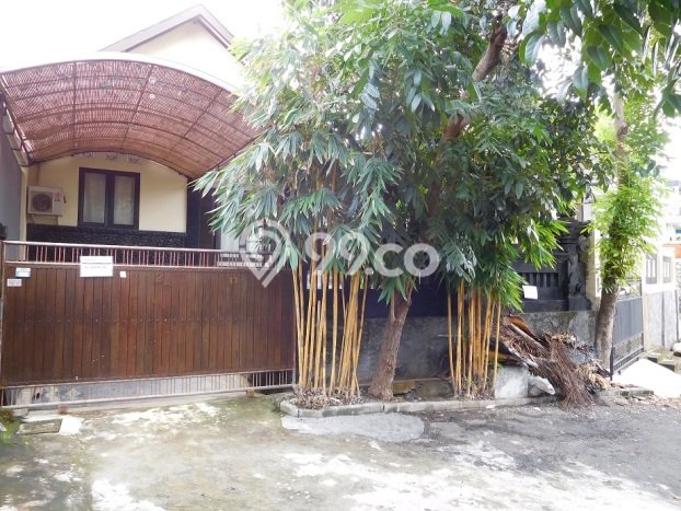 Rumah Luas Asri 2 KT Siap Pakai di Benoa Badung Rumah Luas Asri 2 KT Siap Pakai di Benoa Badung