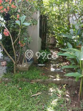 Rumah Luas Asri 2 KT Siap Pakai di Benoa Badung Rumah Luas Asri 2 KT Siap Pakai di Benoa Badung