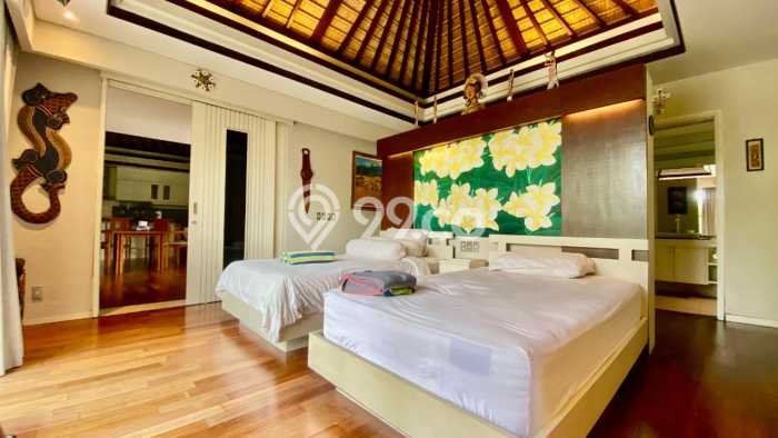Vila di , Area 350m2m², Dekat Mudah Fasilitas Umum Vila di , Area 350m2m², Dekat Mudah Fasilitas Umum