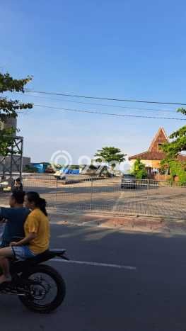 Apartemen Luxury 7 Kamar, 600m2 Lokasi Strategis di Badung Apartemen Luxury 7 Kamar, 600m2 Lokasi Strategis di Badung