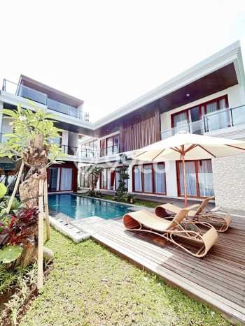 DIJUAL! Vila Kawasan , Area 450m2m², Akses Mudah Pusat Kota DIJUAL! Vila Kawasan , Area 450m2m², Akses Mudah Pusat Kota