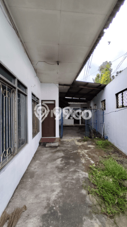 Gudang Kawasan Bisnis Kawasan Jaten, Luas 650m2m², Siap Operasi Gudang Kawasan Bisnis Kawasan Jaten, Luas 650m2m², Siap Operasi