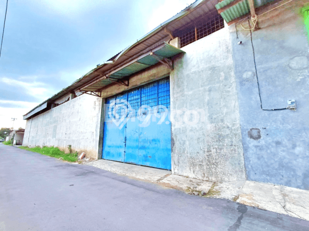 Area Ramai! Gudang Dijual di Colomadu untuk Bisnis Luas Bangunan 600m2 Area Ramai! Gudang Dijual di Colomadu untuk Bisnis Luas Bangunan 600m2