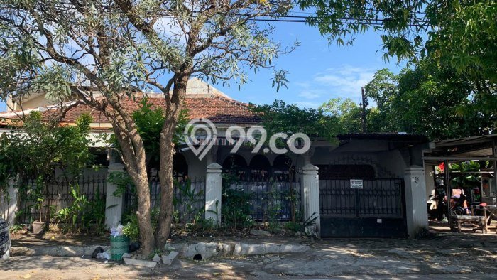 Hunian Cantik Modern Lb 160m2 di Laweyan, Surakarta Hunian Cantik Modern Lb 160m2 di Laweyan, Surakarta