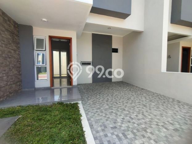 Rumah Lokasi Strategis di Colomadu, Karanganyar, LT 103m2m² Bangunan 100m2m² Rumah Lokasi Strategis di Colomadu, Karanganyar, LT 103m2m² Bangunan 100m2m²