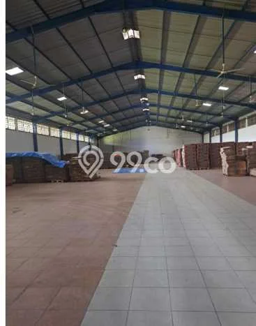 Unit Gudang Dijual di Jaten Karanganyar Luas Tanah 3660m2, Luas Bangunan 2500m2 Unit Gudang Dijual di Jaten Karanganyar Luas Tanah 3660m2, Luas Bangunan 2500m2