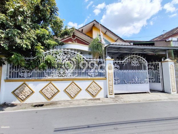 HOT DEAL! Dijual Rumah Premium di , Sukoharjo, LT 330m2m² LB 300m2m² HOT DEAL! Dijual Rumah Premium di , Sukoharjo, LT 330m2m² LB 300m2m²