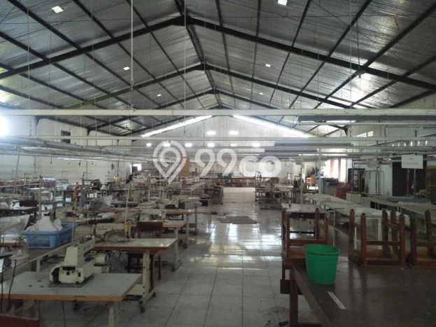 Unit Gudang Dijual di Klaten Selatan Klaten Luas Tanah 2083m2, Luas Bangunan 900m2 Unit Gudang Dijual di Klaten Selatan Klaten Luas Tanah 2083m2, Luas Bangunan 900m2