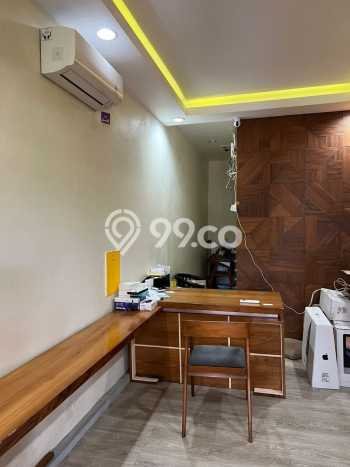 Siap Huni Rumah Mewah 4 Kamar di Laweyan Dekat ke Mana Saja Siap Huni Rumah Mewah 4 Kamar di Laweyan Dekat ke Mana Saja