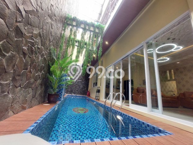 Dijual Rumah Mewah Exclusive di Solo Baru, Solo Dijual Rumah Mewah Exclusive di Solo Baru, Solo