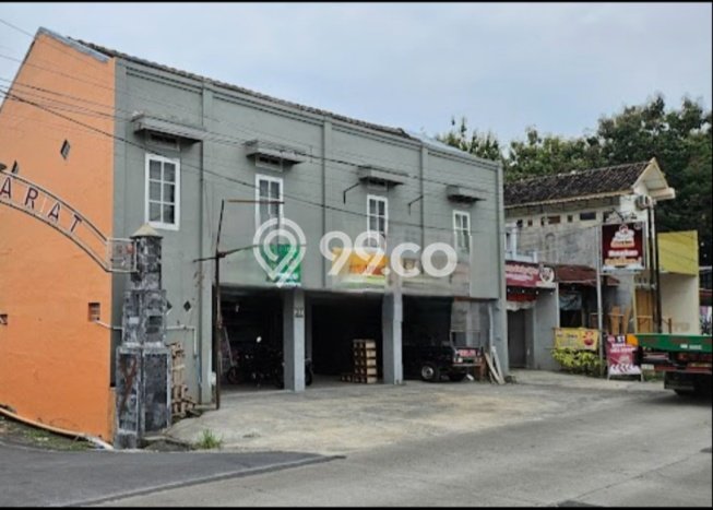 Ruko Lokasi Premium di Colomadu, Luas 600m2m², Jalan Raya Ruko Lokasi Premium di Colomadu, Luas 600m2m², Jalan Raya