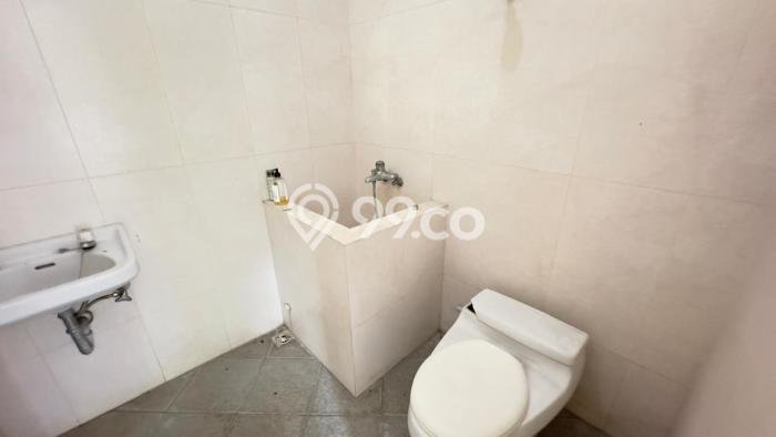For Sale Rumah 4 Kamar Lokasi Strategis Bagus dan Strategis di Laweyan For Sale Rumah 4 Kamar Lokasi Strategis Bagus dan Strategis di Laweyan