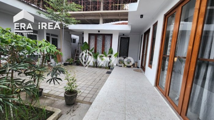 Disewakan Cepat Rumah Kondisi Baik di Kawasan Laweyan, Surakarta Disewakan Cepat Rumah Kondisi Baik di Kawasan Laweyan, Surakarta