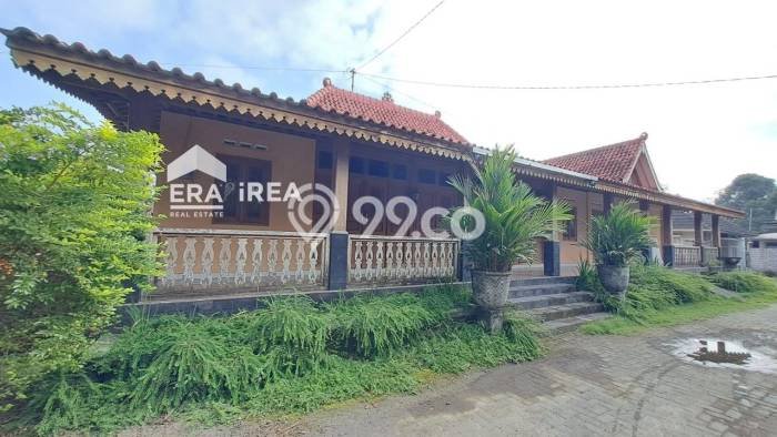 Rumah di Ngaglik, Siap Huni, 2 KM, Akses Ngaglik, Sleman, Sleman, LT 410m2m² LB 400m2m² Rumah di Ngaglik, Siap Huni, 2 KM, Akses Ngaglik, Sleman, Sleman, LT 410m2m² LB 400m2m²