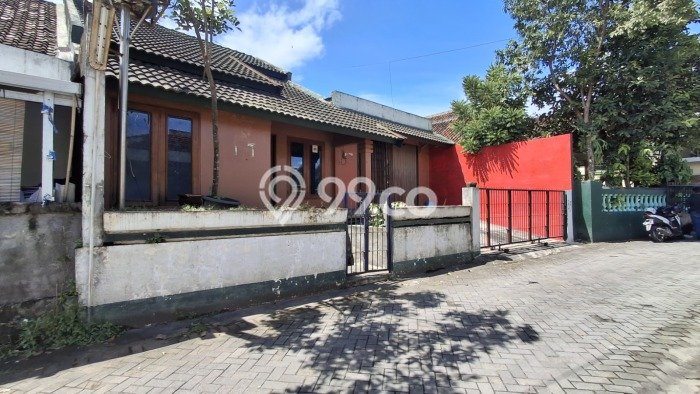 Dijual Cepat Rumah Bagus Siap Huni LB 150m2 di Gamping, Sleman Dijual Cepat Rumah Bagus Siap Huni LB 150m2 di Gamping, Sleman