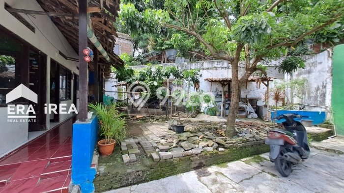 Jual Rumah Strategis Bagus Punya 8 KT di Jebres Surakarta SHM Jual Rumah Strategis Bagus Punya 8 KT di Jebres Surakarta SHM