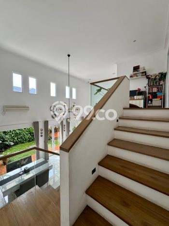Rumah Mewah Siap Huni LT 234m2 di Cinere, Depok Rumah Mewah Siap Huni LT 234m2 di Cinere, Depok
