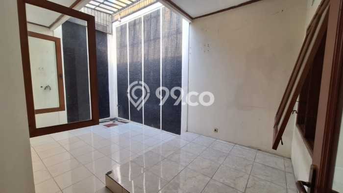 Bisa KPR! Rumah Asri area Sukmajaya, Luas 126m² LB 110m² Bisa KPR! Rumah Asri area Sukmajaya, Luas 126m² LB 110m²