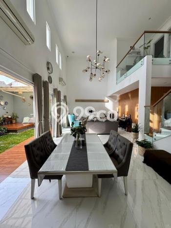 Rumah Mewah Siap Huni LT 234m2 di Cinere, Depok Rumah Mewah Siap Huni LT 234m2 di Cinere, Depok