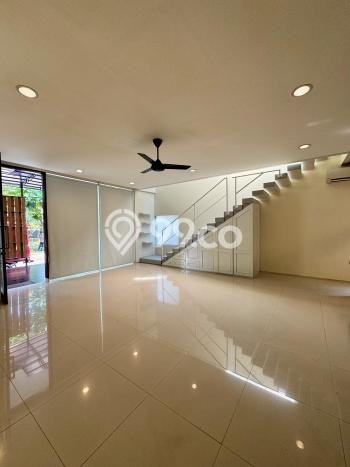 Rumah Kontrakan Jakarta Selatan LT 160m2 LB 220m2 Area Lebak Bulus Rumah Kontrakan Jakarta Selatan LT 160m2 LB 220m2 Area Lebak Bulus
