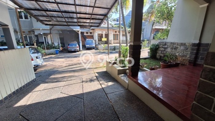Bisa KPR! Rumah Asri area Sukmajaya, Luas 126m² LB 110m² Bisa KPR! Rumah Asri area Sukmajaya, Luas 126m² LB 110m²