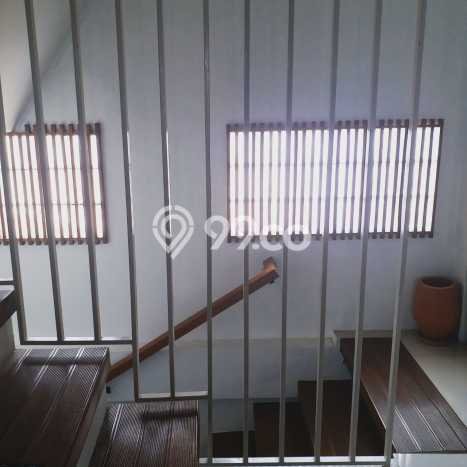 Jual Rumah Favorit Siap Huni LB 189m2 di Pasar Rebo, Jakarta Timur Jual Rumah Favorit Siap Huni LB 189m2 di Pasar Rebo, Jakarta Timur