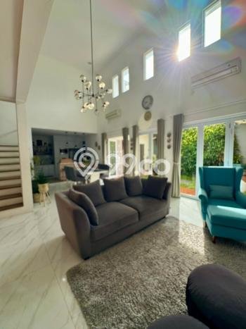 Rumah Mewah Siap Huni LT 234m2 di Cinere, Depok Rumah Mewah Siap Huni LT 234m2 di Cinere, Depok
