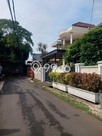 Hot Offer Hunian Mewah Ideal dan Luas di Ciracas, Jakarta Timur Hot Offer Hunian Mewah Ideal dan Luas di Ciracas, Jakarta Timur