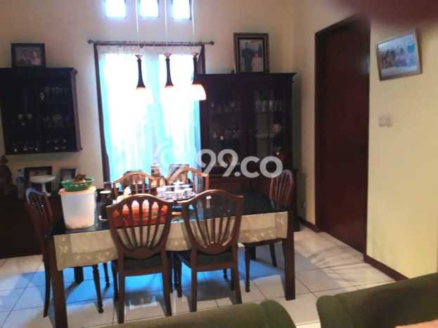 Dijual Rumah Premium dengan Fasilitas Sekitar Lengkap di Cinere, Depok Dijual Rumah Premium dengan Fasilitas Sekitar Lengkap di Cinere, Depok