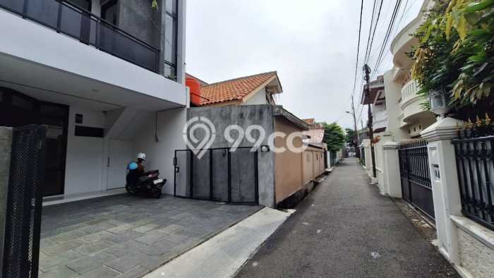 DIJUAL CEPAT! Rumah Tebet, Jakarta Selatan, LT 62m² Bangunan 270m² DIJUAL CEPAT! Rumah Tebet, Jakarta Selatan, LT 62m² Bangunan 270m²
