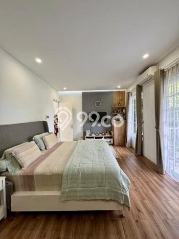 Rumah Mewah Siap Huni LT 234m2 di Cinere, Depok Rumah Mewah Siap Huni LT 234m2 di Cinere, Depok