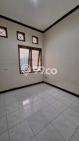 Bisa KPR! Rumah Asri area Sukmajaya, Luas 126m² LB 110m² Bisa KPR! Rumah Asri area Sukmajaya, Luas 126m² LB 110m²