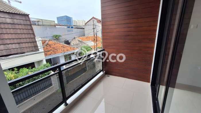 DIJUAL CEPAT! Rumah Tebet, Jakarta Selatan, LT 62m² Bangunan 270m² DIJUAL CEPAT! Rumah Tebet, Jakarta Selatan, LT 62m² Bangunan 270m²