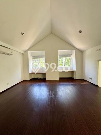 Rumah Kontrakan Jakarta Selatan LT 160m2 LB 220m2 Area Lebak Bulus Rumah Kontrakan Jakarta Selatan LT 160m2 LB 220m2 Area Lebak Bulus