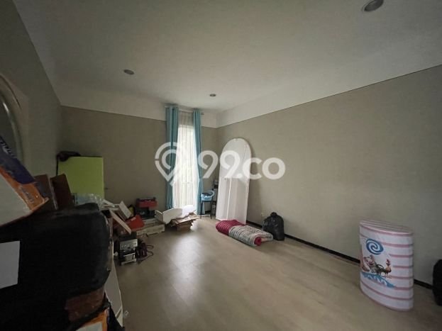 Siap Huni Rumah Mewah 5 Kamar di Pesanggrahan Dekat ke Mana Pun Siap Huni Rumah Mewah 5 Kamar di Pesanggrahan Dekat ke Mana Pun