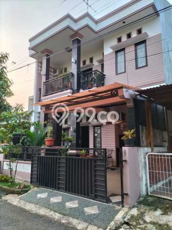 Rumah Luas Asri 5 KT Siap Pakai di Sukmajaya Depok Rumah Luas Asri 5 KT Siap Pakai di Sukmajaya Depok