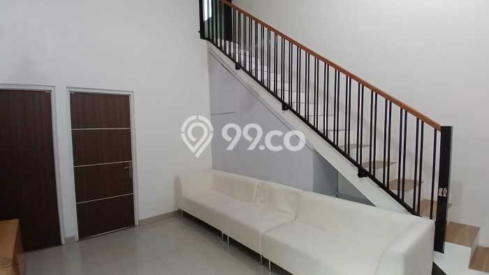 Lokasi terbaik! Rumah siap huni dikontrakkan di Cinere LB 250m2 Lokasi terbaik! Rumah siap huni dikontrakkan di Cinere LB 250m2