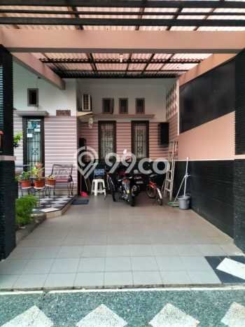 Rumah Luas Asri 5 KT Siap Pakai di Sukmajaya Depok Rumah Luas Asri 5 KT Siap Pakai di Sukmajaya Depok