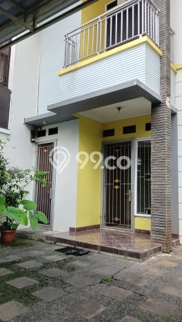 Rumah Mewah LB 160m2 Siap Huni Desain Elegan di Pejaten, Jakarta Selatan Rumah Mewah LB 160m2 Siap Huni Desain Elegan di Pejaten, Jakarta Selatan